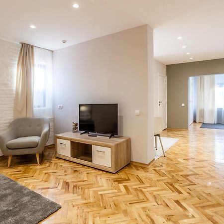 Apartmani Studio Zrenjanin Exterior photo